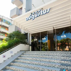 Augustus 4*, Riccione Italien